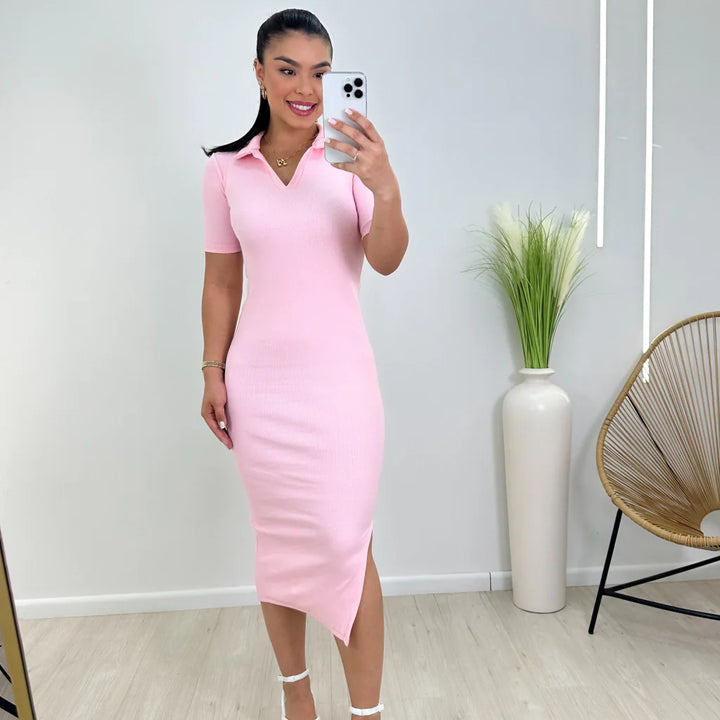 Vestido canelado de gola
