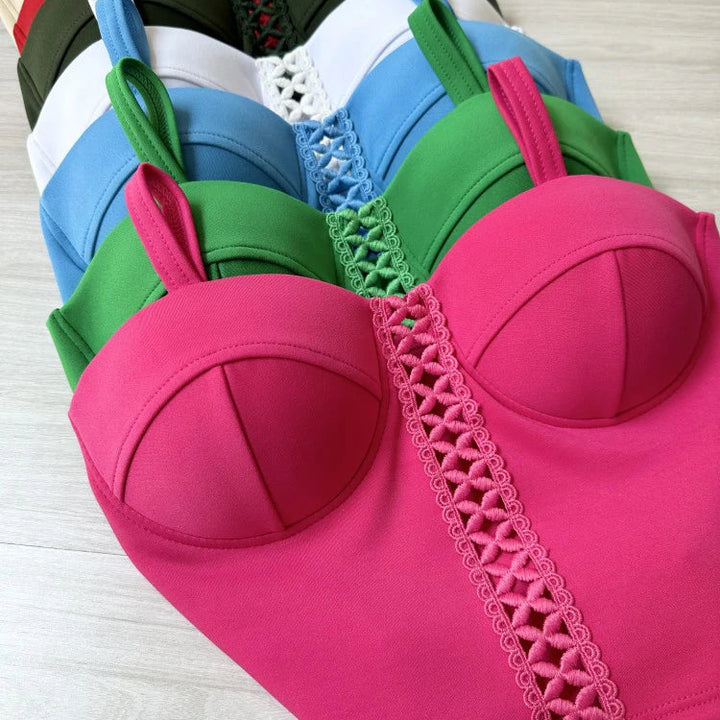 Cropped Nicolle